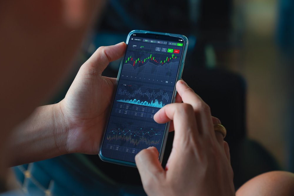 Apa Itu Social Trading? Cara Kerja dan Keuntungannya