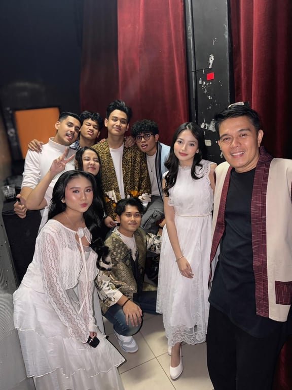 Aditya Gumay Hadirkan ‘Ghost Buzzer’, Machika Luna, dan Musik Akustik di Hari Buruh