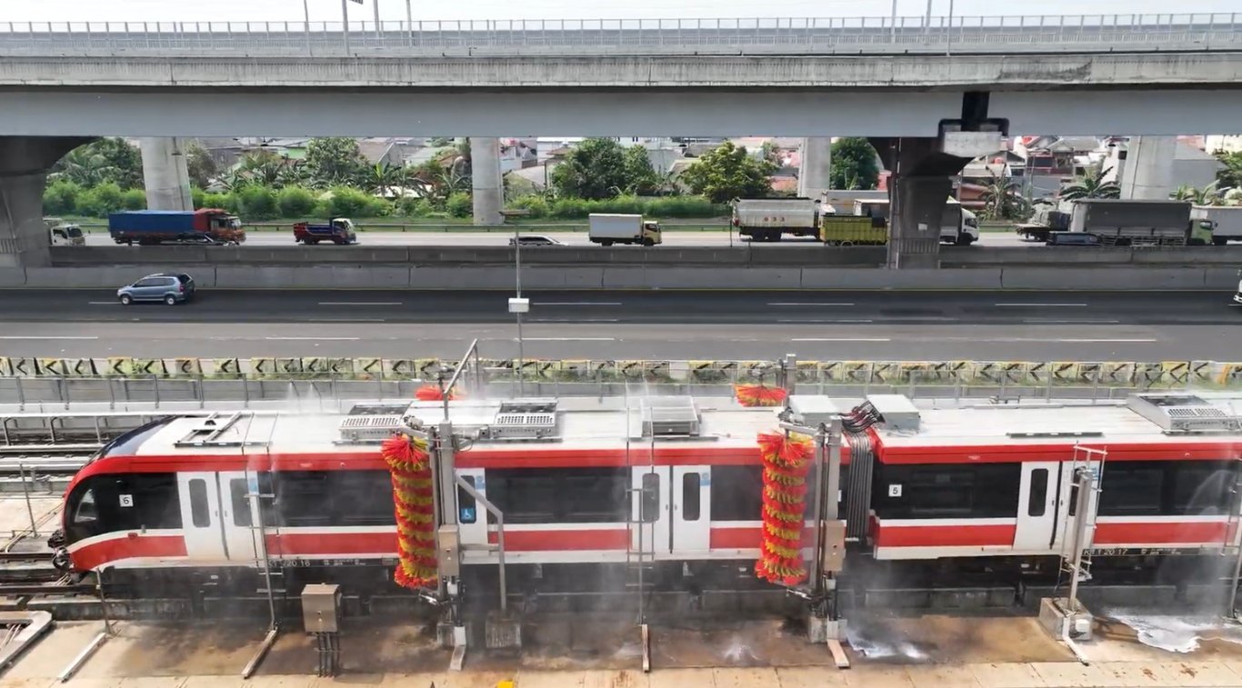 Air Bekas Mencuci Kereta Tidak Langsung Dibuang, Begini Cara LRT Jabodebek Mengolahnya