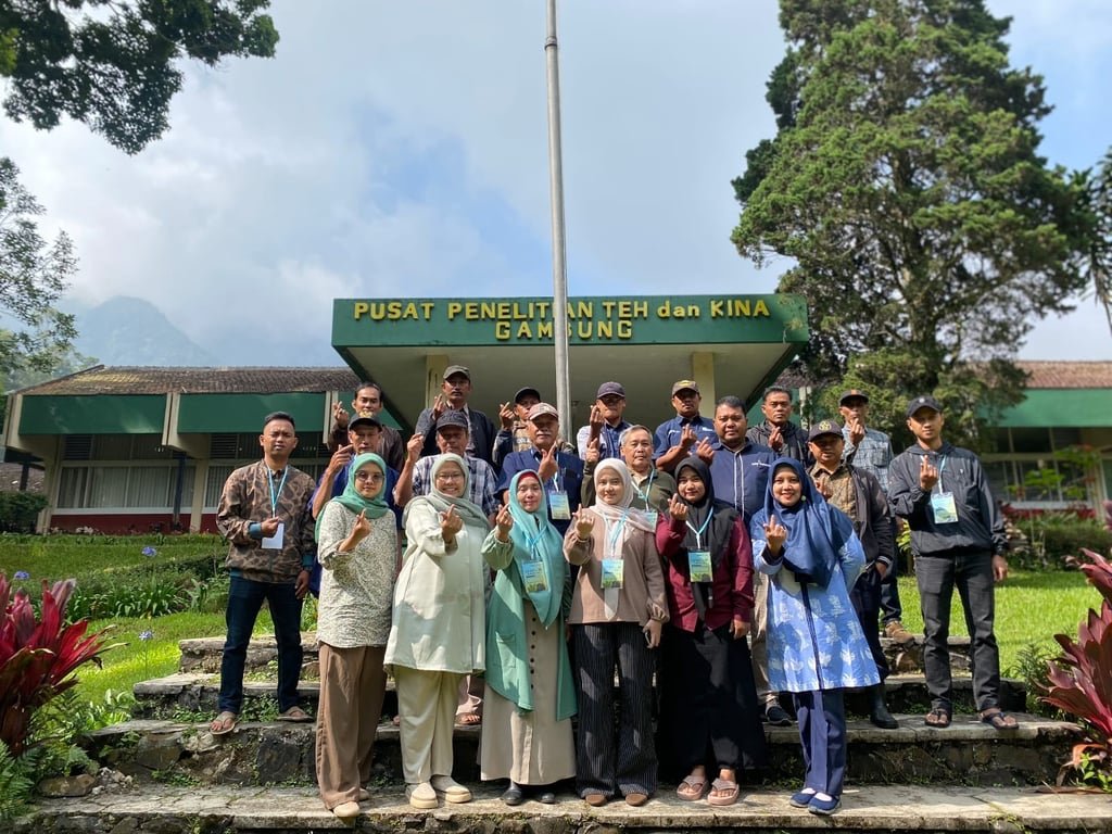 Holding Perkebunan Nusantara Perkuat Kompetensi Petani melalui Kelas Budidaya Teh