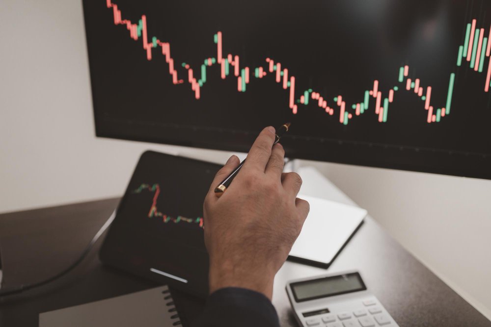 Midweek Volatility: Strategi Aman Menghadapi Rilis Data Ekonomi Berdampak Tinggi